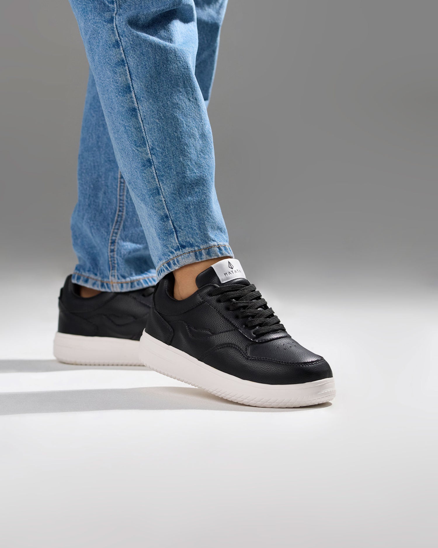 Irania Negro - Mujer