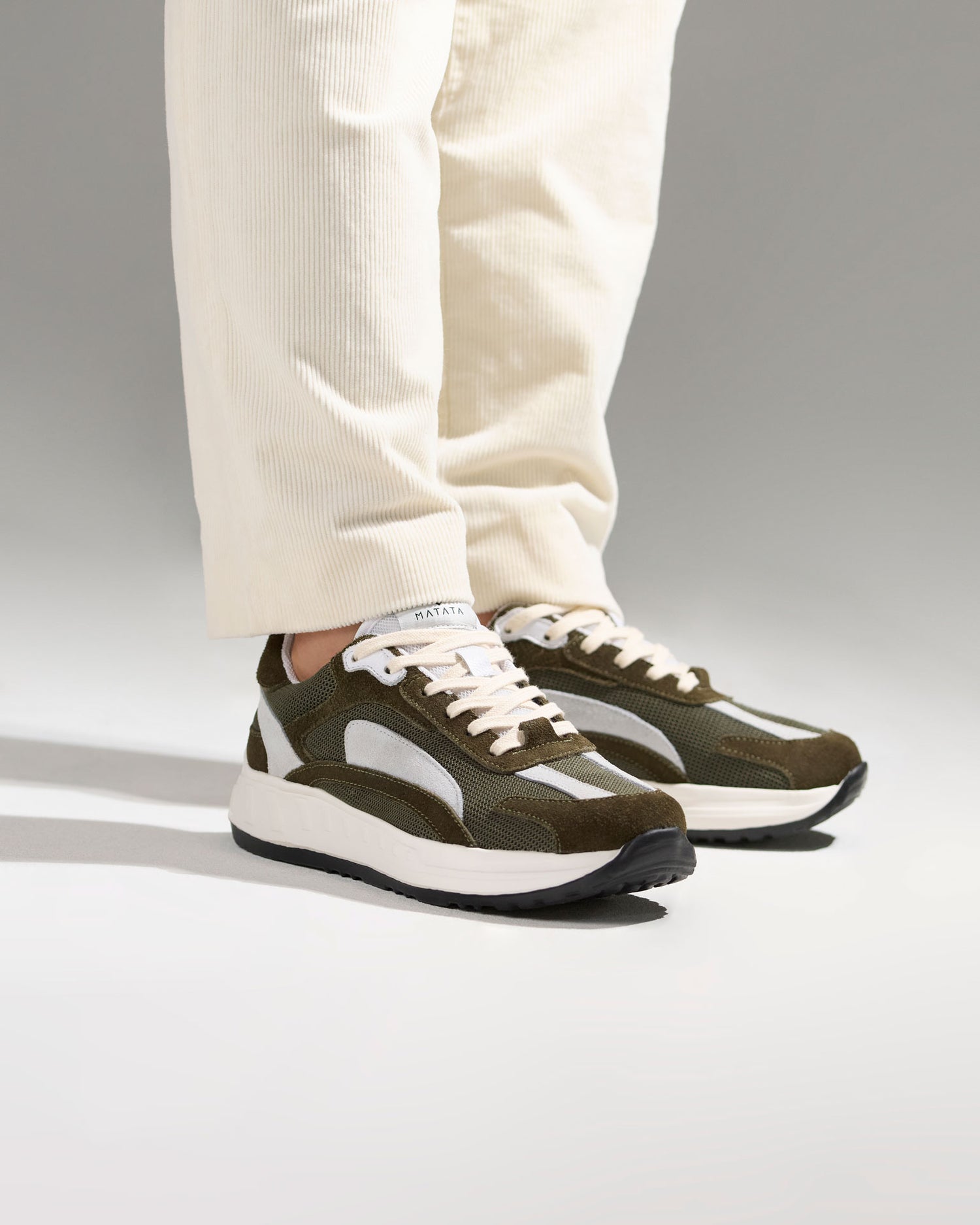 Marsella Olivo - Hombre