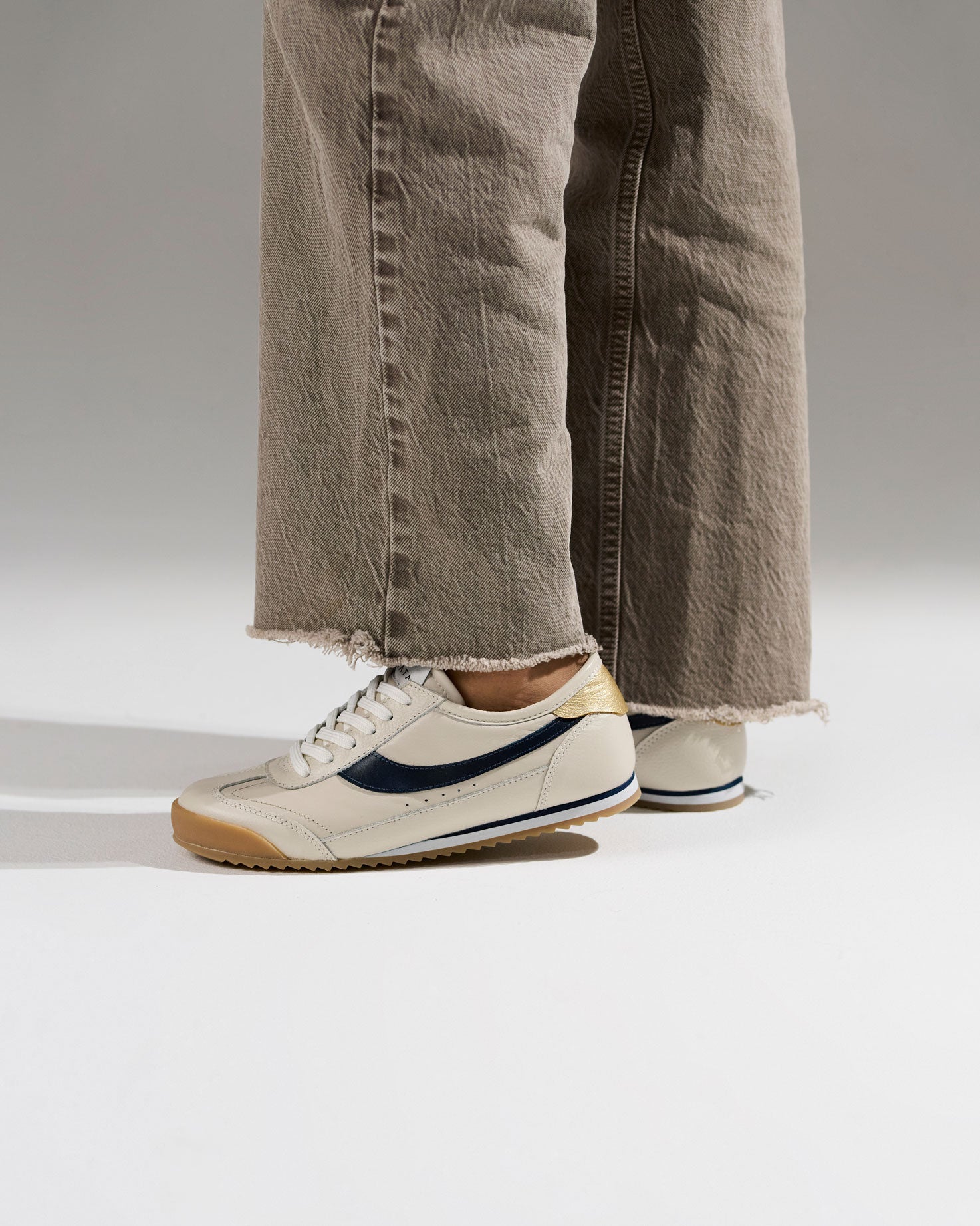 Parma Perlato - Mujer