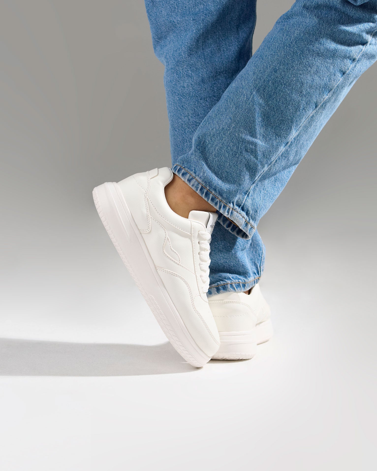 Irania Marfil - Mujer