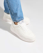 Irania Marfil - Mujer